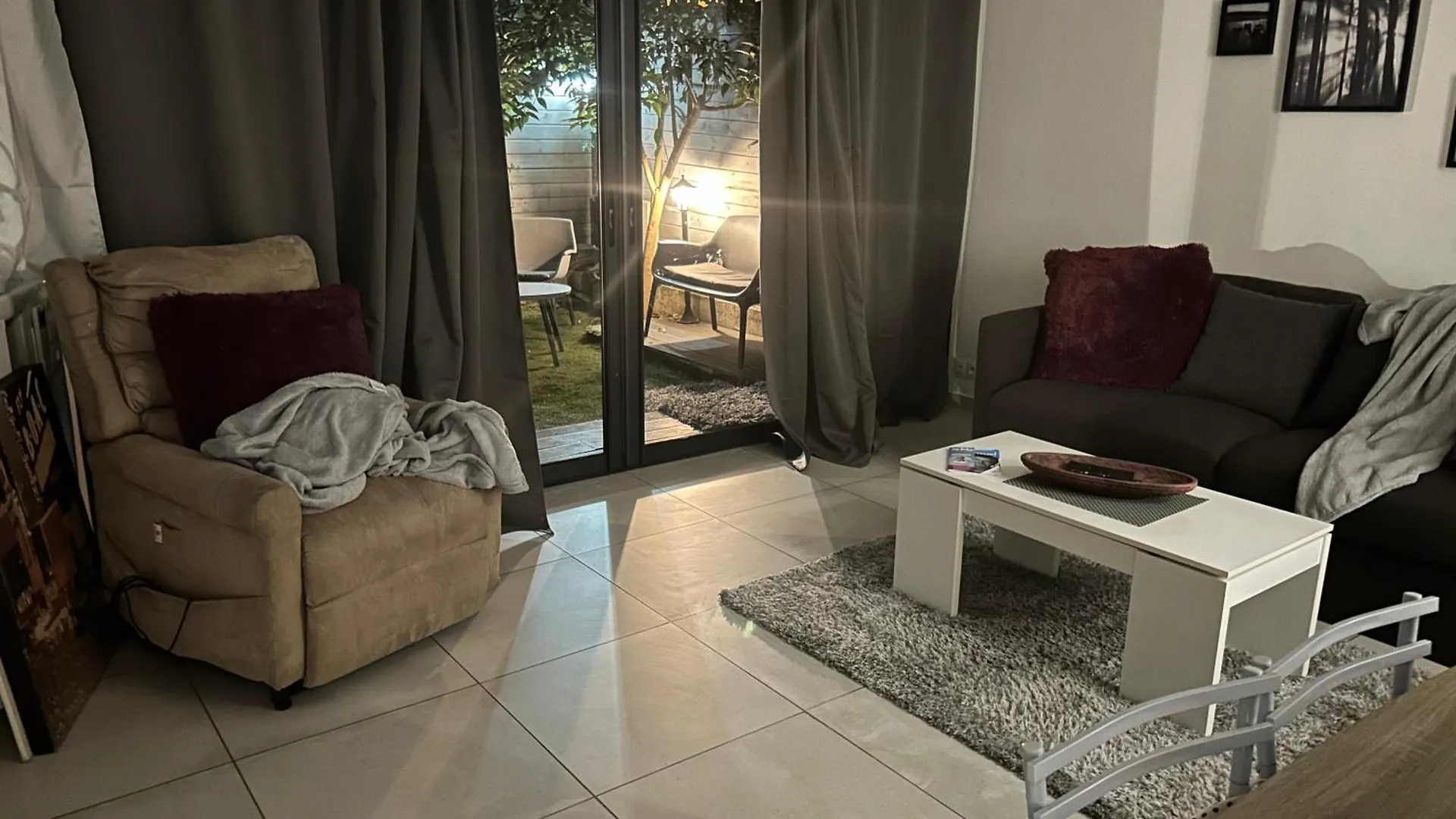 Apartment Residence Cannes Plage Business Saisonnier France